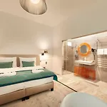 Boutique Hotel 4*